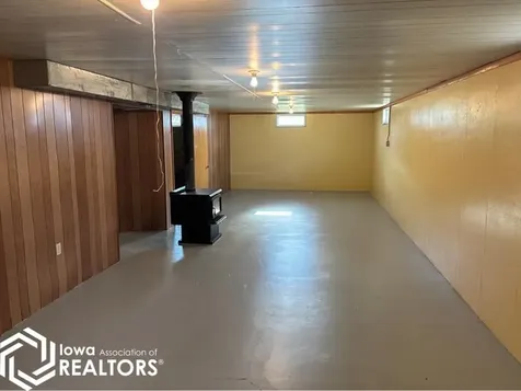 2395 Benton-iowa Road Blairstown IA 52301