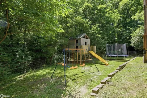 10591 Rolling Hills Drive Burlington IA 52601