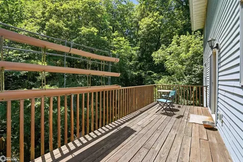 10591 Rolling Hills Drive Burlington IA 52601