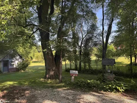 17248 Highway 1 Keosauqua IA 52565