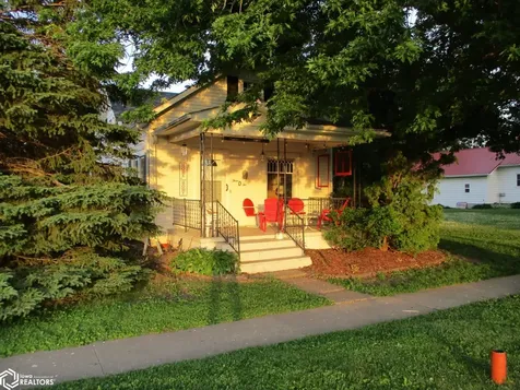 302 Tilford Street Dysart IA 52224