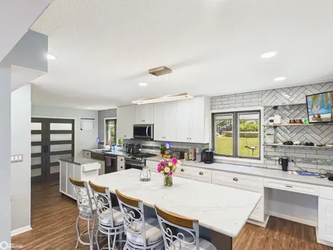 53 Woodshire Drive Ottumwa IA 52501