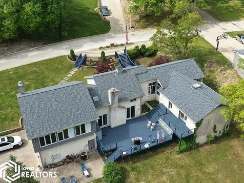 53 Woodshire Drive Ottumwa IA 52501