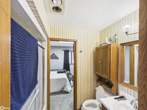53 Woodshire Drive Ottumwa IA 52501