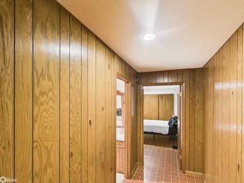 53 Woodshire Drive Ottumwa IA 52501
