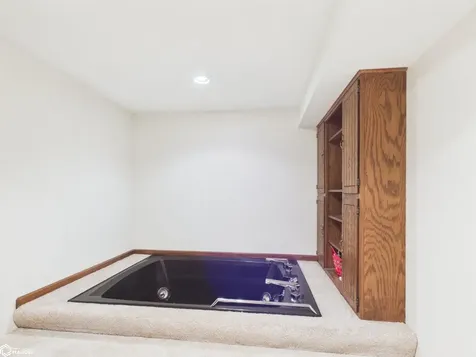 53 Woodshire Drive Ottumwa IA 52501