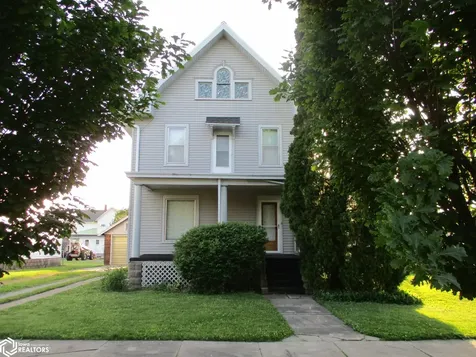 609 Crisman Street Dysart IA 52224