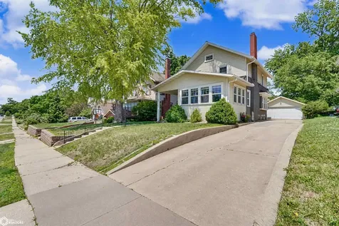 605 Jerome Street Marshalltown IA 50158