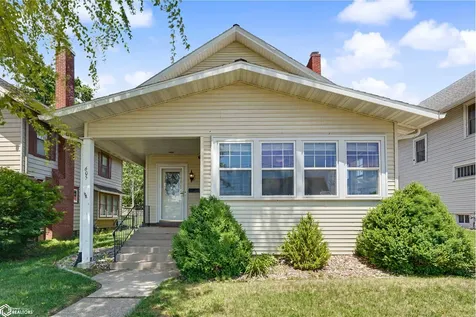 605 Jerome Street Marshalltown IA 50158
