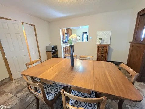 1016 E State Street Mason City IA 50401