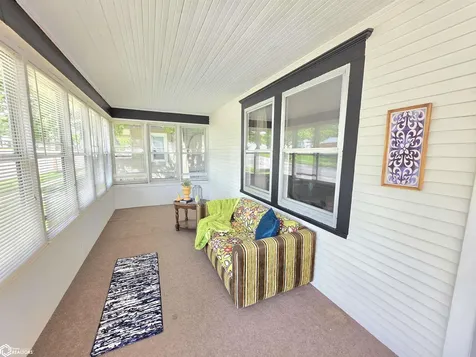 1016 E State Street Mason City IA 50401
