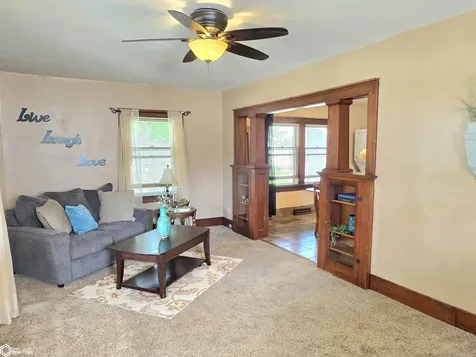 1016 E State Street Mason City IA 50401
