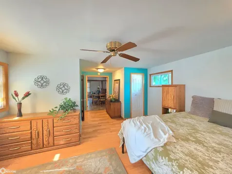 1016 E State Street Mason City IA 50401
