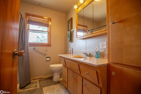 636 Way Avenue Woden IA 50484