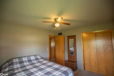 636 Way Avenue Woden IA 50484