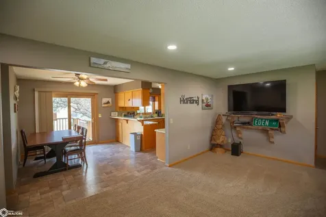 636 Way Avenue Woden IA 50484