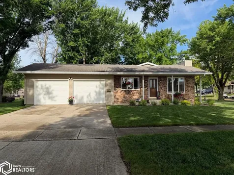517 N Putnam Street Algona IA 50511