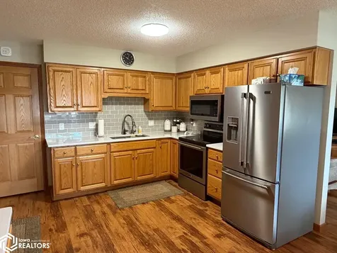 517 N Putnam Street Algona IA 50511