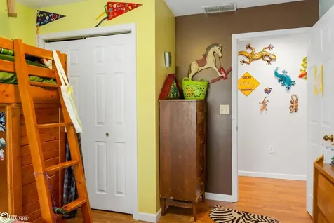 1716 Hillary Burlington IA 52601