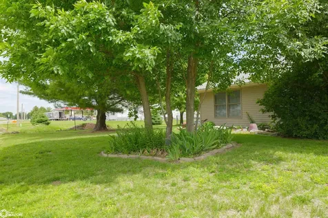 1716 Hillary Burlington IA 52601