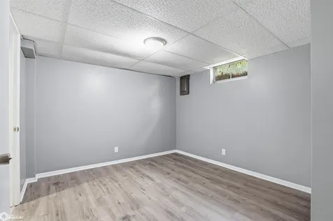 2716 Division Street Burlington IA 52601