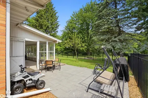 2716 Division Street Burlington IA 52601