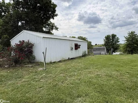 11059 Violet Avenue Stockport IA 52651