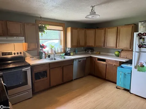 11059 Violet Avenue Stockport IA 52651