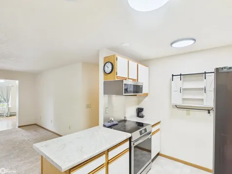 1706 -C Linden Drive Fairfield IA 52556