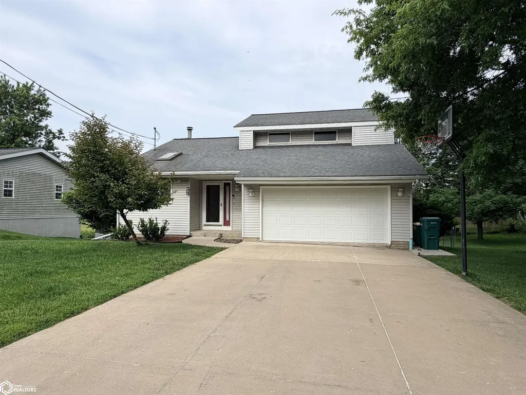 908 S 8th Street Fairfield IA 52556