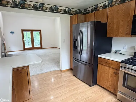908 S 8th Street Fairfield IA 52556