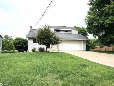 908 S 8th Street Fairfield IA 52556