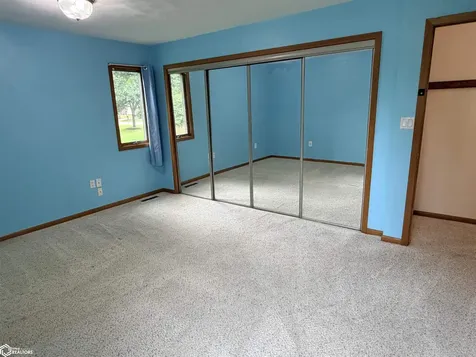 908 S 8th Street Fairfield IA 52556