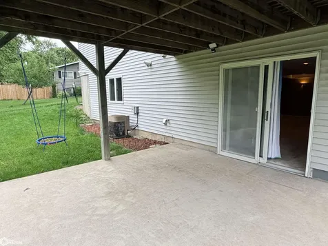 908 S 8th Street Fairfield IA 52556