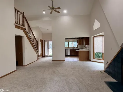 908 S 8th Street Fairfield IA 52556