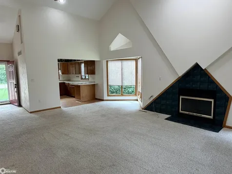908 S 8th Street Fairfield IA 52556