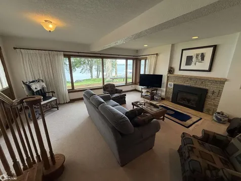 15374 Dodge Avenue Clear Lake IA 50428
