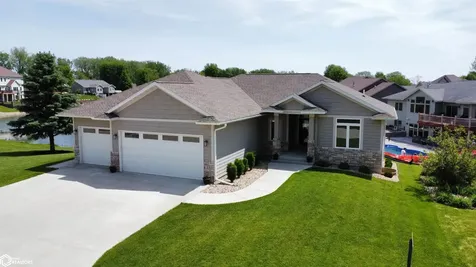 35 Venetian Drive Clear Lake IA 50428