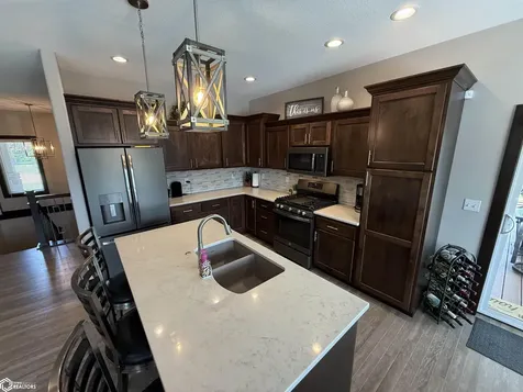 35 Venetian Drive Clear Lake IA 50428