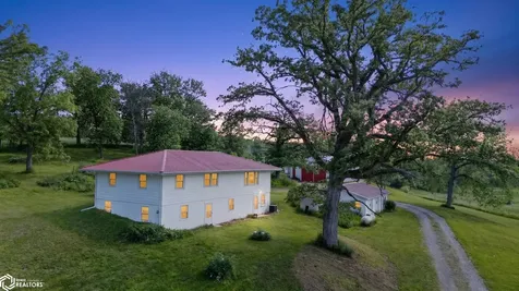 2842 Smith Avenue Marshalltown IA 50158
