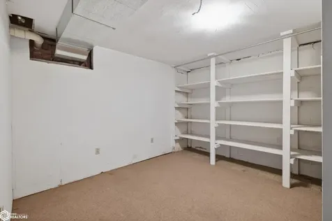 2842 Smith Avenue Marshalltown IA 50158