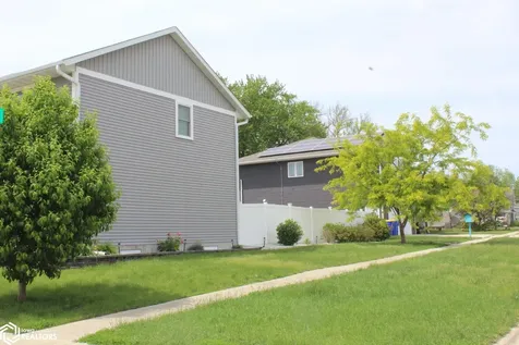 310 W 13th Street Garner IA 50438