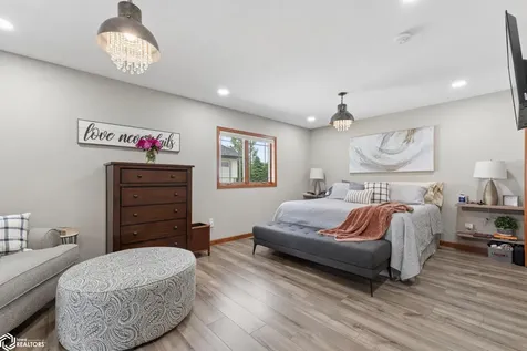 1405 N 20th Street Clear Lake IA 50428