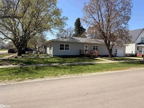 107 11th Street S Northwood IA 50459