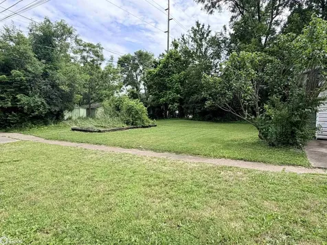 413 N B Street Fairfield IA 52556