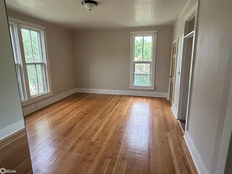 413 N B Street Fairfield IA 52556