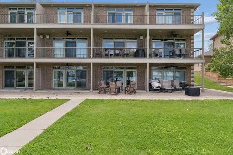 4592 Asbury Drive Clear Lake IA 50428