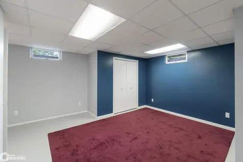 1021 15th Street SE Mason City IA 50401