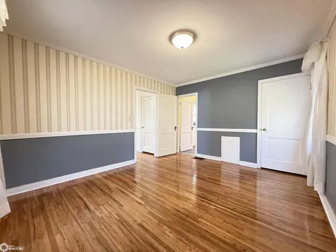 207 3rd Street SE Hampton IA 50441