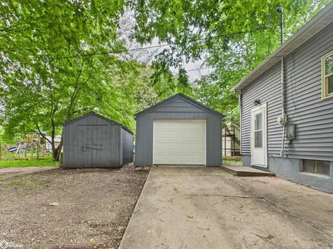 402 4th Avenue W Oskaloosa IA 52577